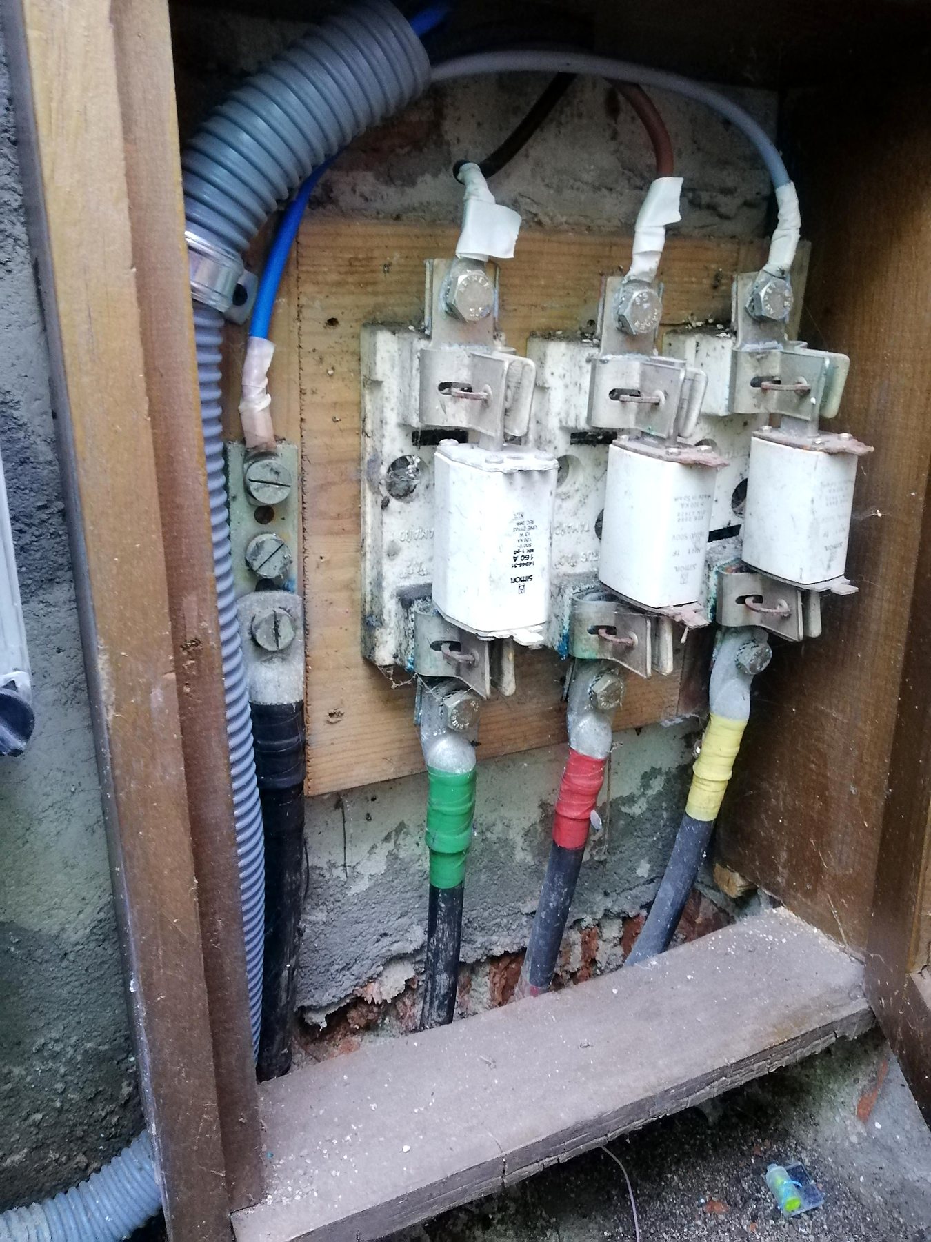 Trabajo de ElectricistaPlus en Madrid